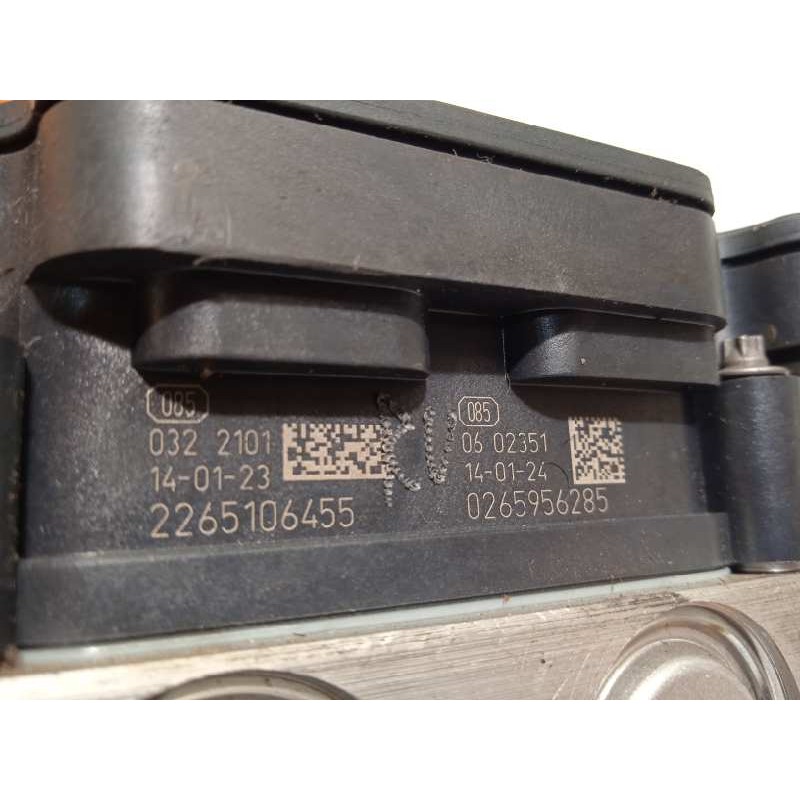 Recambio de abs para renault clio iv dynamique referencia OEM IAM 476605492R 0265956285 269633