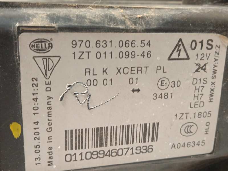 Recambio de faro derecho para porsche panamera gts referencia OEM IAM 97063106654  97063116653