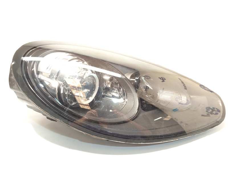 Recambio de faro derecho para porsche panamera gts referencia OEM IAM 97063106654  97063116653