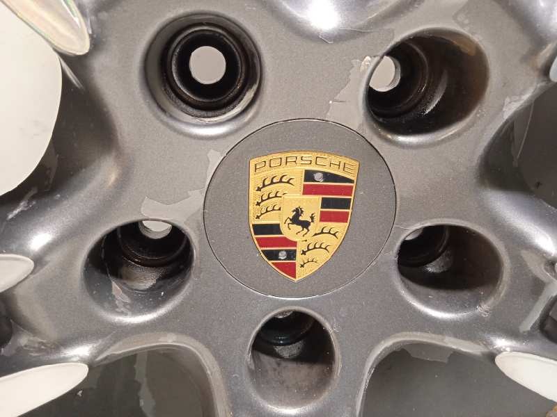 Recambio de llanta para porsche panamera gts referencia OEM IAM 97036219204  