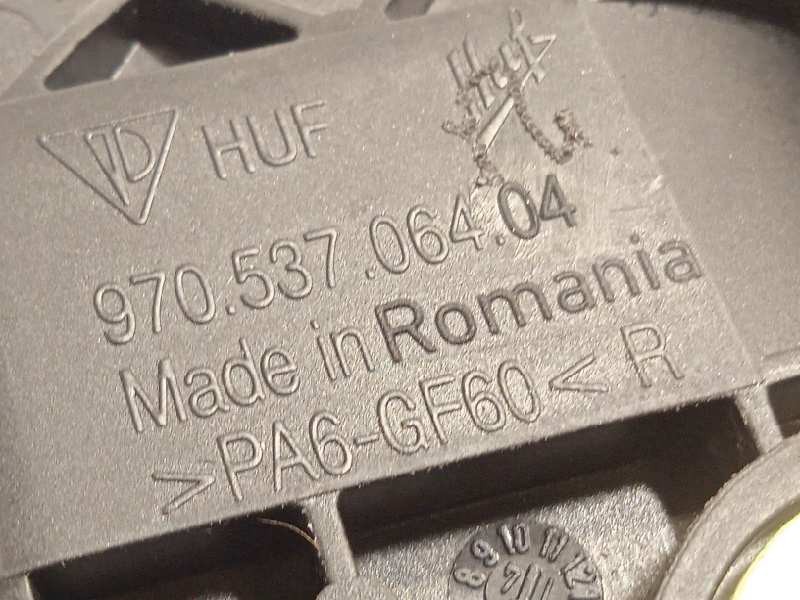 Recambio de maneta exterior delantera derecha para porsche panamera gts referencia OEM IAM 97053706404  