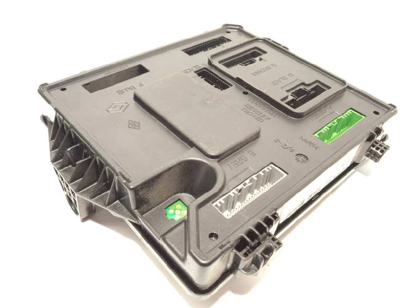 Recambio de centralita confort para renault scenic iii grand dynamique referencia OEM IAM 284B17882R  