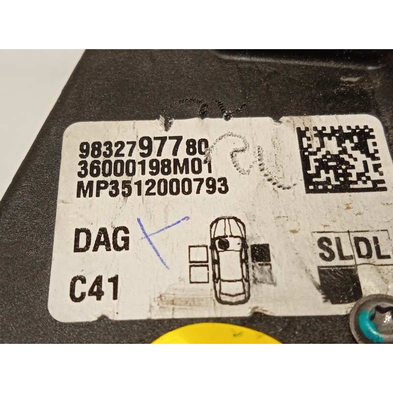 Recambio de cerradura puerta delantera derecha para citroën c4 iii 1.2 referencia OEM IAM 9832797780  