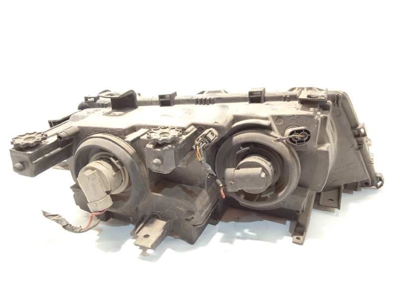 Recambio de faro izquierdo para bmw serie 3 berlina (e46) 320d referencia OEM IAM 63126902745  