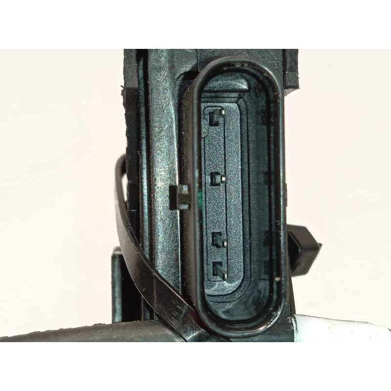 Recambio de cerradura puerta trasera izquierda para citroën c4 iii 1.2 referencia OEM IAM 9832797580  