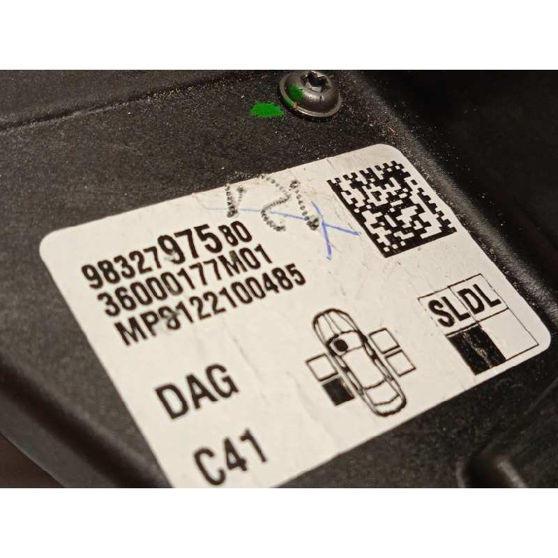 Recambio de cerradura puerta trasera izquierda para citroën c4 iii 1.2 referencia OEM IAM 9832797580  