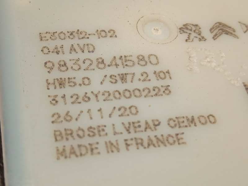 Recambio de elevalunas delantero derecho para citroën c4 iii 1.2 referencia OEM IAM 9832821580  9832841580