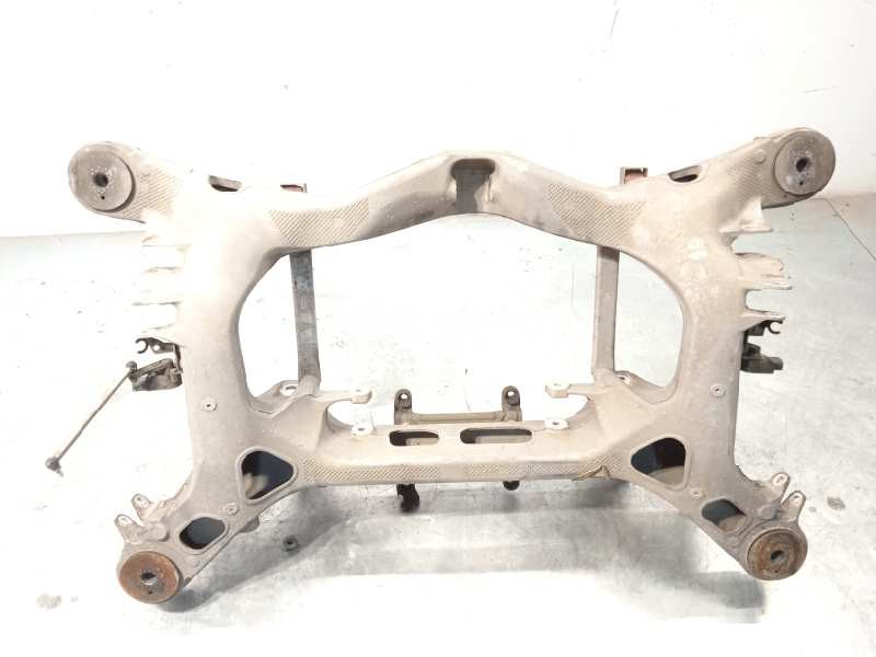 Recambio de puente trasero para porsche panamera gts referencia OEM IAM 97033105133  