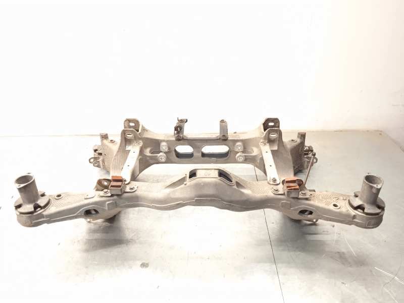 Recambio de puente trasero para porsche panamera gts referencia OEM IAM 97033105133  