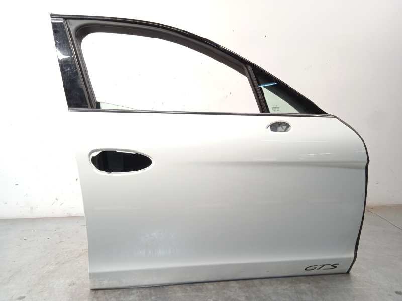 Recambio de puerta delantera derecha para porsche panamera gts referencia OEM IAM 97053101201  97053101201GRV