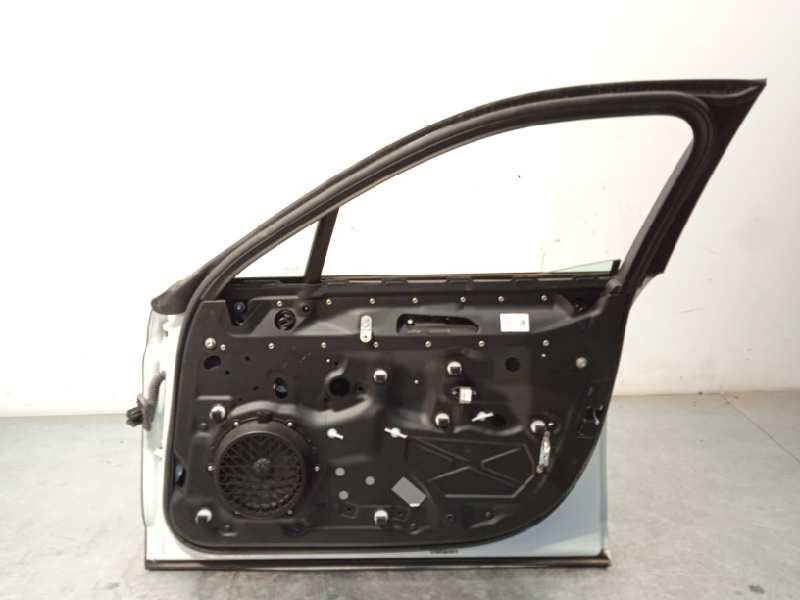 Recambio de puerta delantera derecha para porsche panamera gts referencia OEM IAM 97053101201  97053101201GRV