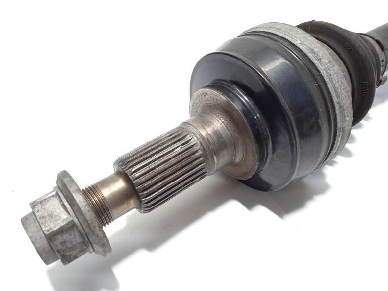 Recambio de transmision trasera derecha para porsche panamera gts referencia OEM IAM 97033202401  