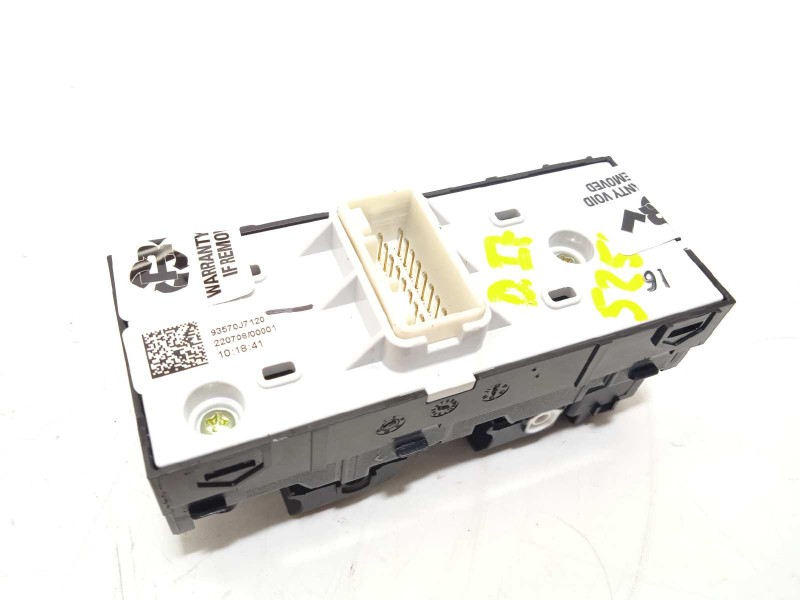 Recambio de mando elevalunas delantero izquierdo para kia xceed 1.0 tgdi cat referencia OEM IAM 93570J7120  93570J7120WK