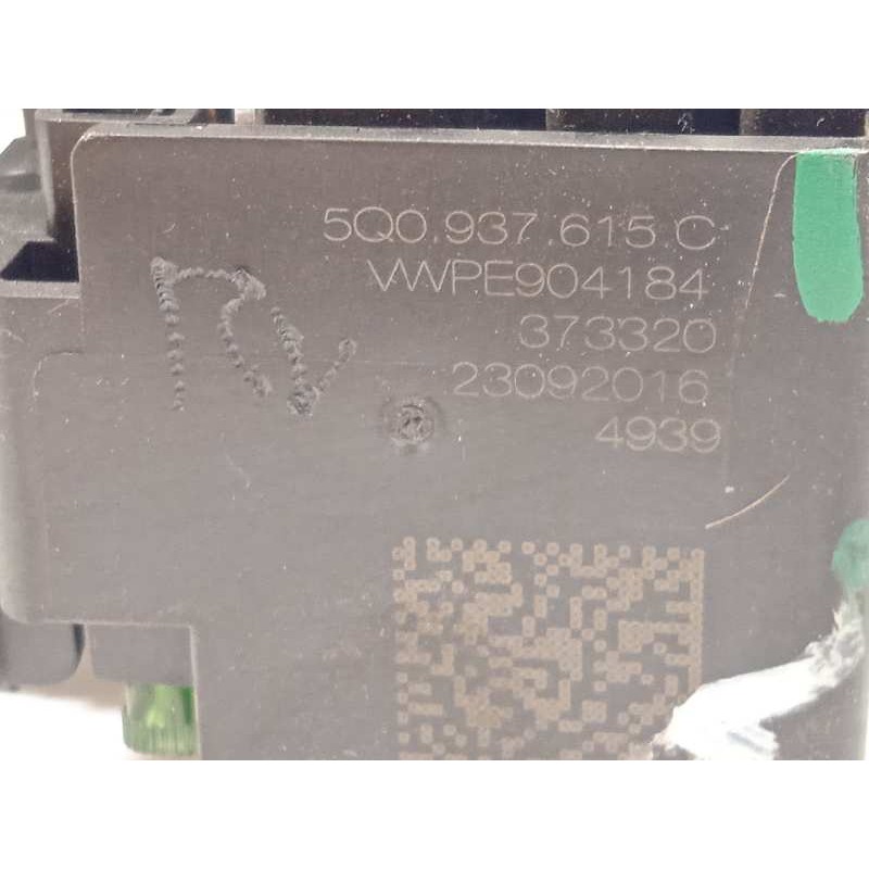 Recambio de caja reles / fusibles para audi a3 (8vk) basic referencia OEM IAM 5Q0937615C  