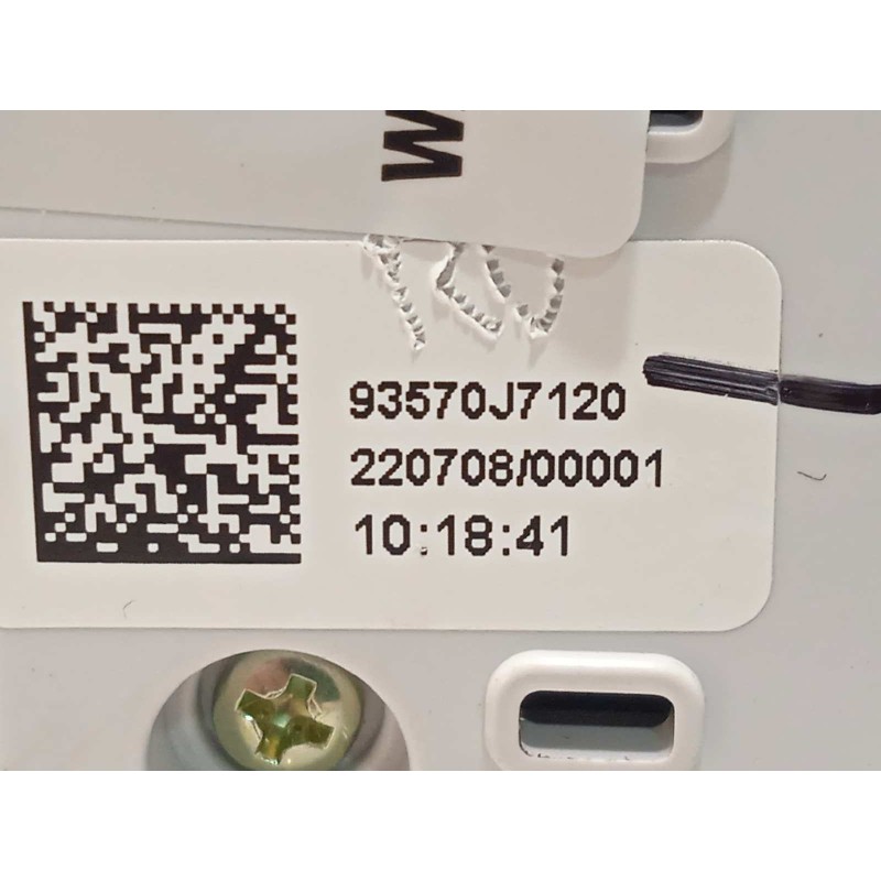 Recambio de mando elevalunas delantero izquierdo para kia xceed 1.0 tgdi cat referencia OEM IAM 93570J7120  93570J7120WK