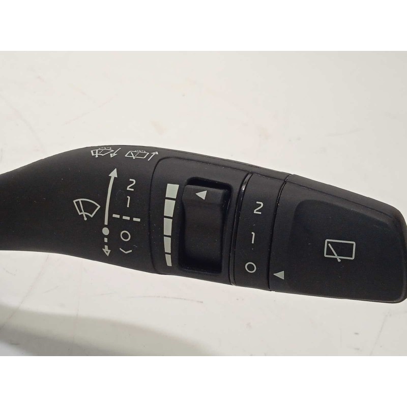 Recambio de mando intermitentes para kia xceed 1.0 tgdi cat referencia OEM IAM 93404J7950  