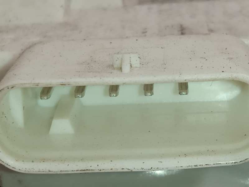 Recambio de cerradura puerta delantera derecha para audi a3 (8vk) basic referencia OEM IAM 8X1837016C  