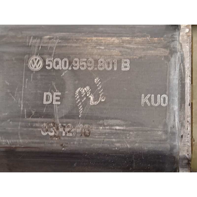 Recambio de elevalunas delantero derecho para audi a3 (8vk) basic referencia OEM IAM 5Q0959801B  0130822717