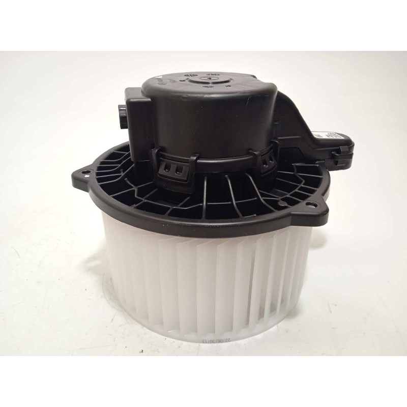 Recambio de motor calefaccion para kia xceed 1.0 tgdi cat referencia OEM IAM EB1D1NXJAA  97113J7000