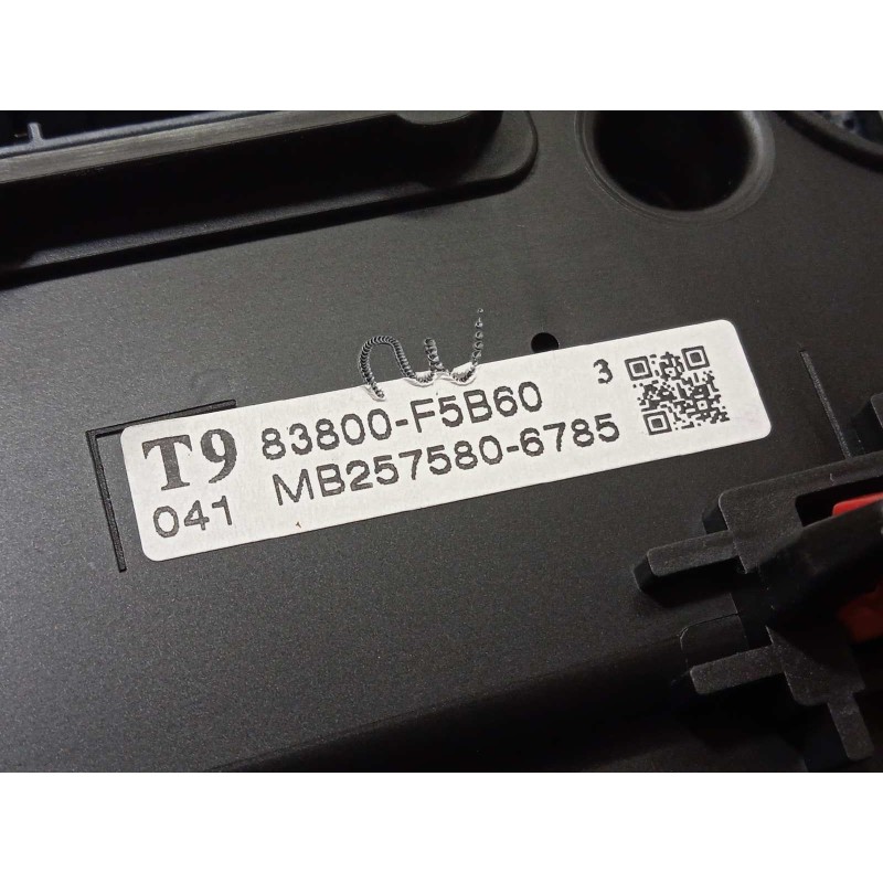 Recambio de cuadro instrumentos para toyota yaris cross 1.5 hybrid (mxpj10l) referencia OEM IAM 83800F5B60  MB2575806785