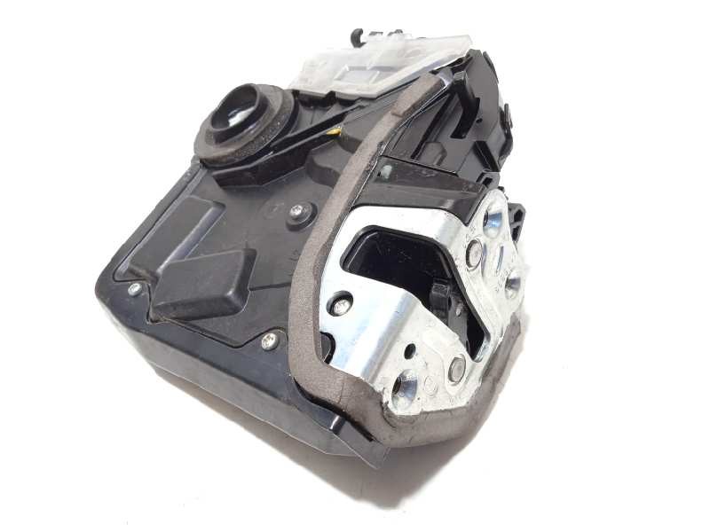 Recambio de cerradura puerta trasera izquierda para lexus rx (agl20) 450h referencia OEM IAM 6906048080  