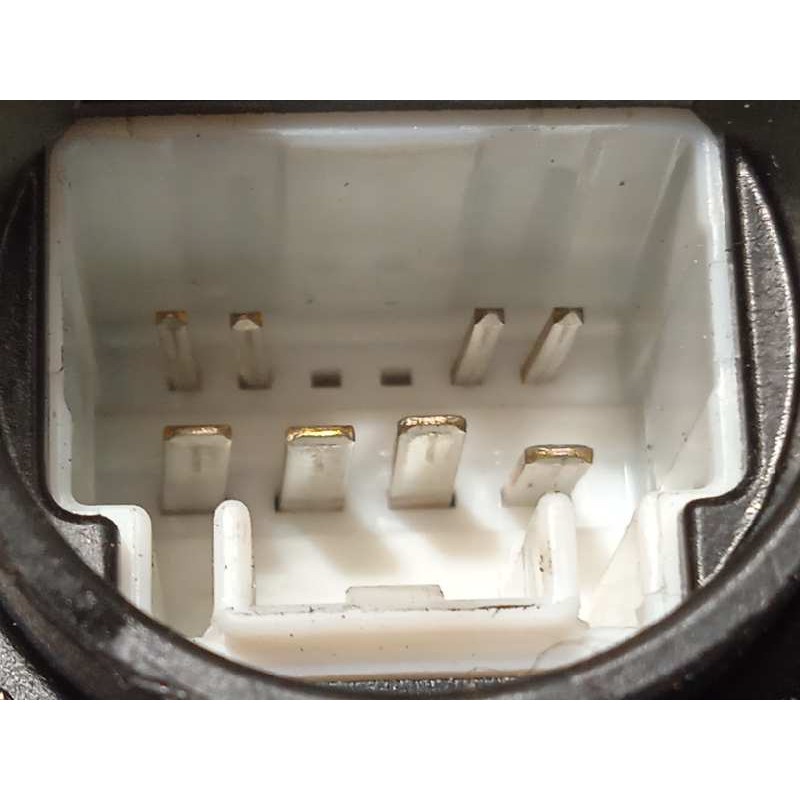 Recambio de cerradura puerta trasera izquierda para lexus rx (agl20) 450h referencia OEM IAM 6906048080  