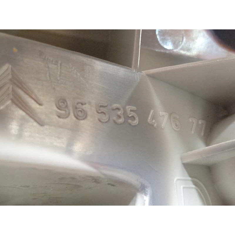 Recambio de piloto trasero derecho interior para citroën c4 picasso sx referencia OEM IAM 9653547677  