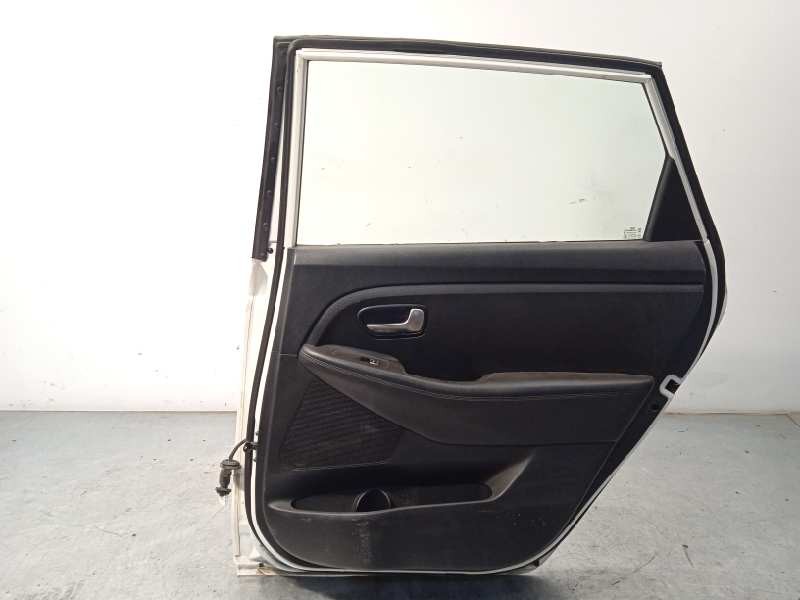 Recambio de puerta trasera derecha para kia carens ( ) basic referencia OEM IAM 77004A4000  