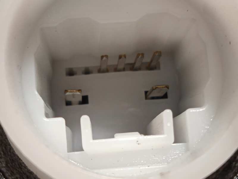 Recambio de cerradura puerta delantera derecha para toyota yaris hybrid feel! referencia OEM IAM 690300D540  