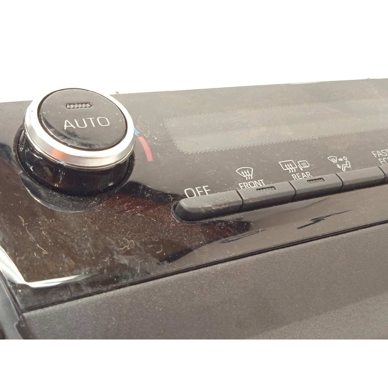 Recambio de mando climatizador para toyota yaris cross 1.5 hybrid (mxpj10l) referencia OEM IAM 559000DC71  