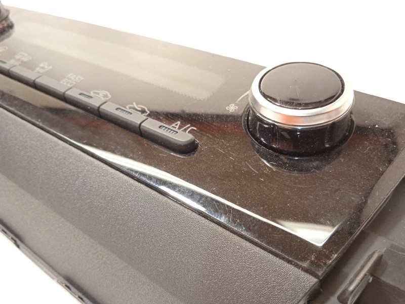 Recambio de mando climatizador para toyota yaris cross 1.5 hybrid (mxpj10l) referencia OEM IAM 559000DC71  