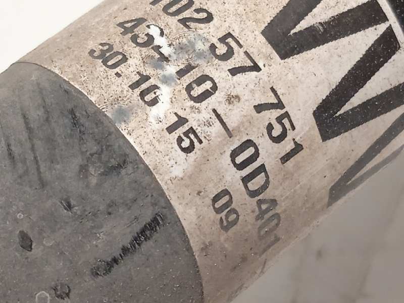 Recambio de transmision delantera derecha para toyota yaris hybrid feel! referencia OEM IAM 434100D401  