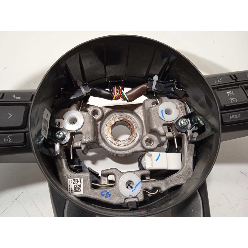 Recambio de volante para toyota yaris cross 1.5 hybrid (mxpj10l) referencia OEM IAM 45100K0140C1  