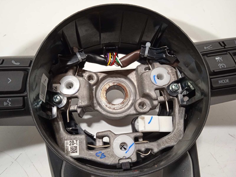 Recambio de volante para toyota yaris cross 1.5 hybrid (mxpj10l) referencia OEM IAM 45100K0140C1  