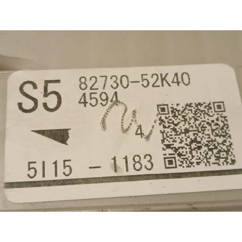 Recambio de caja reles / fusibles para toyota yaris hybrid feel! referencia OEM IAM 8273052K40  