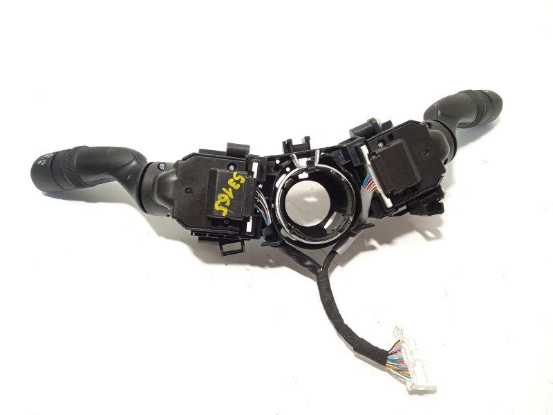 Recambio de mando intermitentes para toyota yaris cross 1.5 hybrid (mxpj10l) referencia OEM IAM 8465202A50 8431902010 8432902020