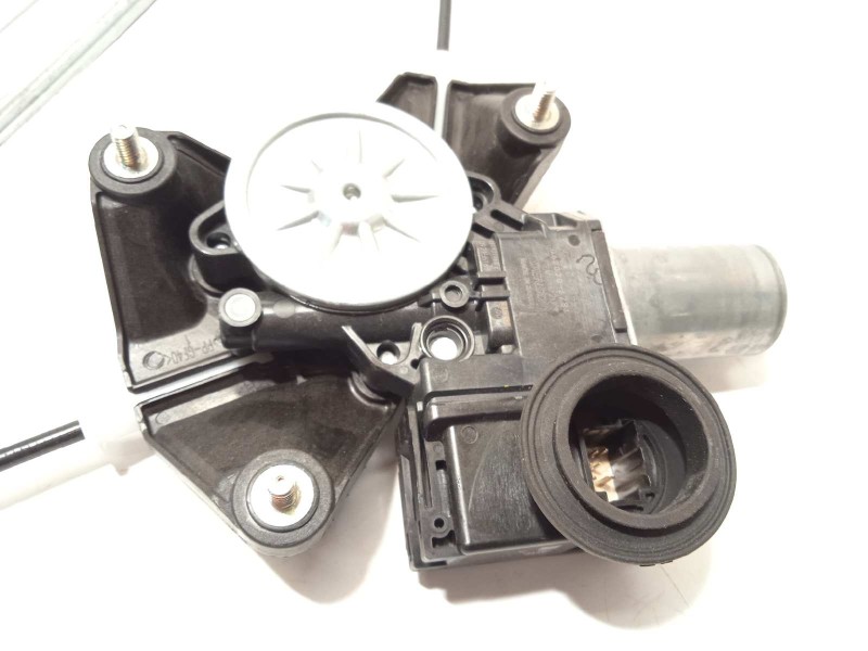 Recambio de elevalunas delantero izquierdo para toyota yaris cross 1.5 hybrid (mxpj10l) referencia OEM IAM 857200D550  062020678