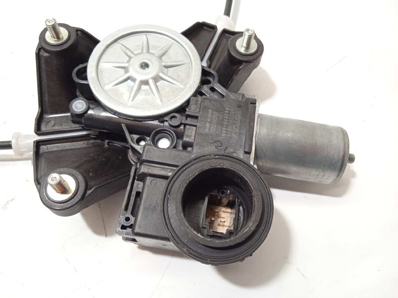 Recambio de elevalunas trasero izquierdo para toyota yaris cross 1.5 hybrid (mxpj10l) referencia OEM IAM 857200D560  0620206801