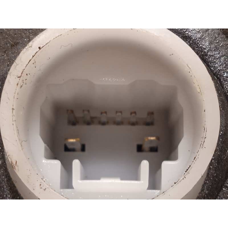 Recambio de cerradura puerta delantera izquierda para toyota yaris 1.0 cat referencia OEM IAM 690400D520  