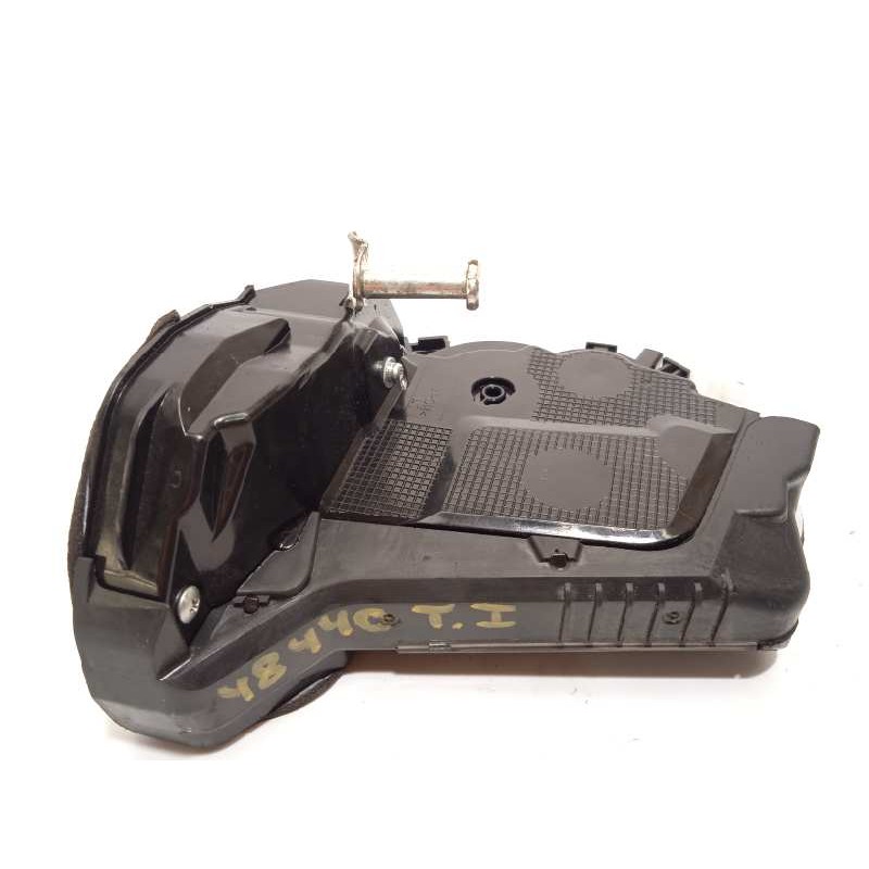 Recambio de cerradura puerta trasera izquierda para toyota yaris 1.0 cat referencia OEM IAM 690600D310  