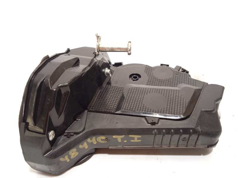 Recambio de cerradura puerta trasera izquierda para toyota yaris 1.0 cat referencia OEM IAM 690600D310  