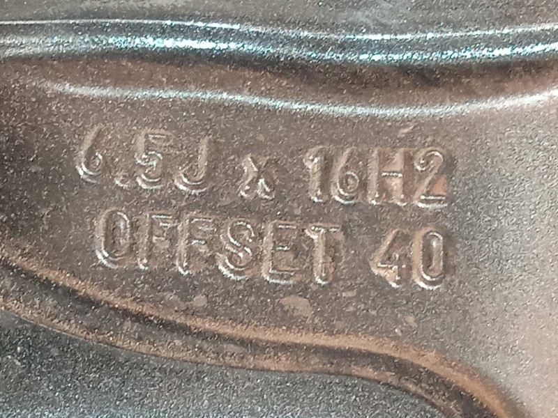 Recambio de llanta para kia xceed 1.0 tgdi cat referencia OEM IAM 52910J7700  