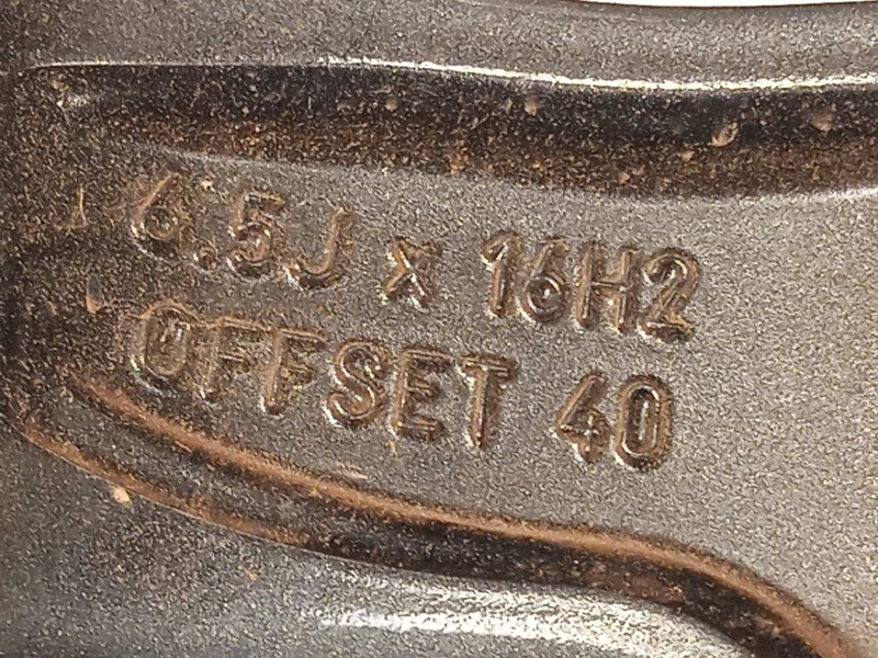 Recambio de llanta para kia xceed 1.0 tgdi cat referencia OEM IAM 52910J7700  