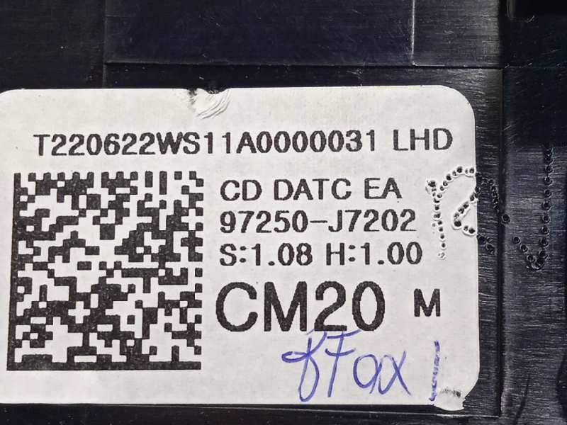 Recambio de mando climatizador para kia xceed 1.0 tgdi cat referencia OEM IAM 97250J7202  97250J7202WK