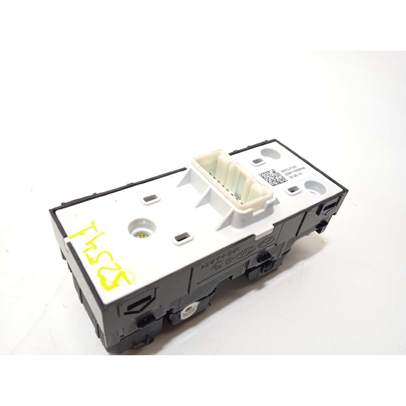 Recambio de mando elevalunas delantero izquierdo para kia xceed 1.0 tgdi cat referencia OEM IAM 93570J7120  93570J7120WK