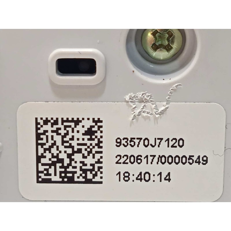 Recambio de mando elevalunas delantero izquierdo para kia xceed 1.0 tgdi cat referencia OEM IAM 93570J7120  93570J7120WK