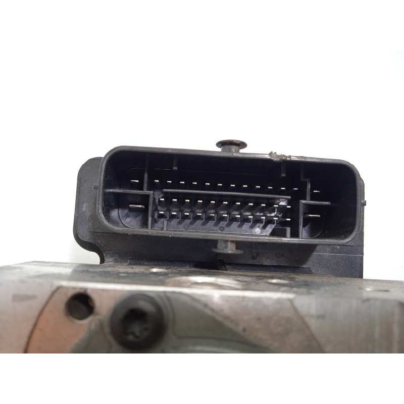 Recambio de abs para hyundai i30 (gd) style referencia OEM IAM 58920A6210 6158945200 A658920500