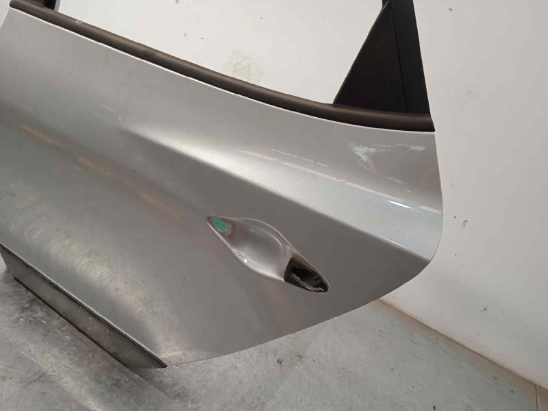 Recambio de puerta trasera izquierda para hyundai ix35 1.7 crdi cat referencia OEM IAM 770032Y011  