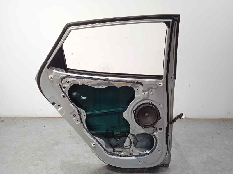 Recambio de puerta trasera izquierda para hyundai ix35 1.7 crdi cat referencia OEM IAM 770032Y011  