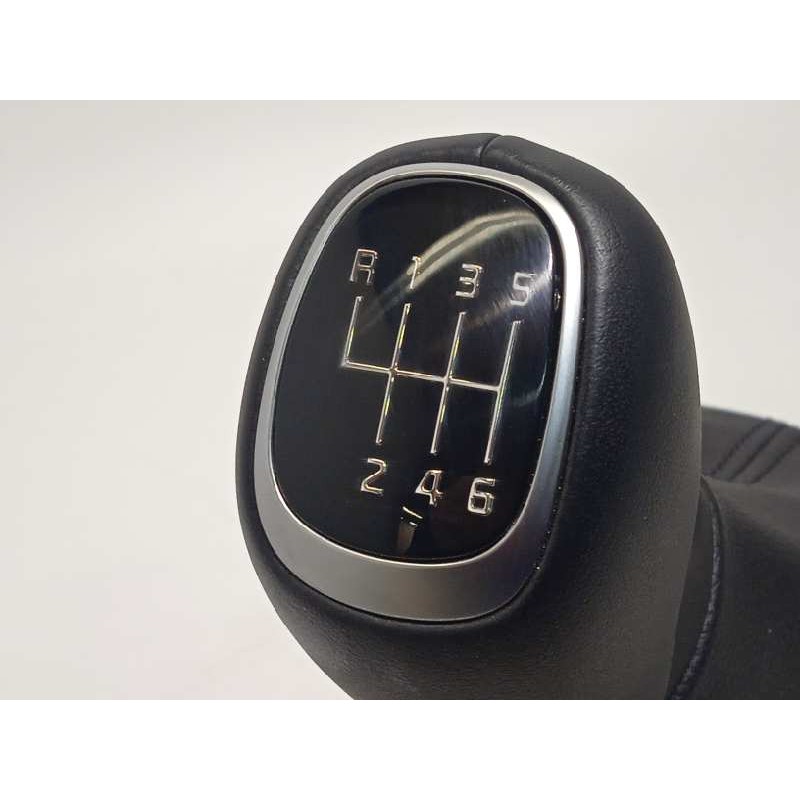 Recambio de palanca cambio para kia xceed 1.0 tgdi cat referencia OEM IAM 43700J7120WK  